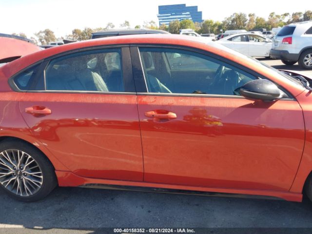 3KPF54ADXNE421744 KIA Forte Gt-line