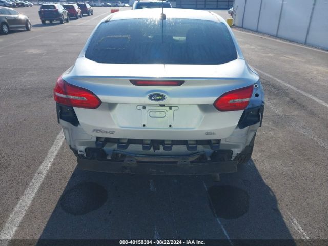 1FADP3H27JL320653 Ford FOCUS SEL