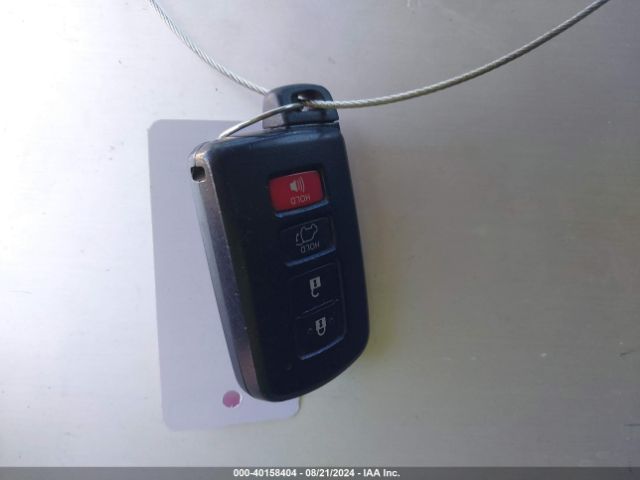 2T3RFREV6JW728692 Toyota Rav4 Adventure