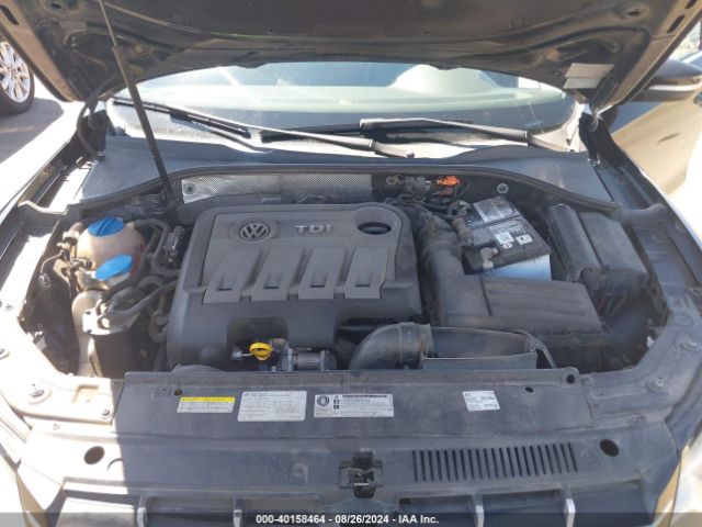 1VWBN7A38EC058677 Volkswagen Passat 2.0l Tdi Se