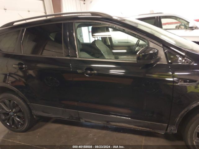 1FMCU9GD8HUE53765 Ford ESCAPE SE