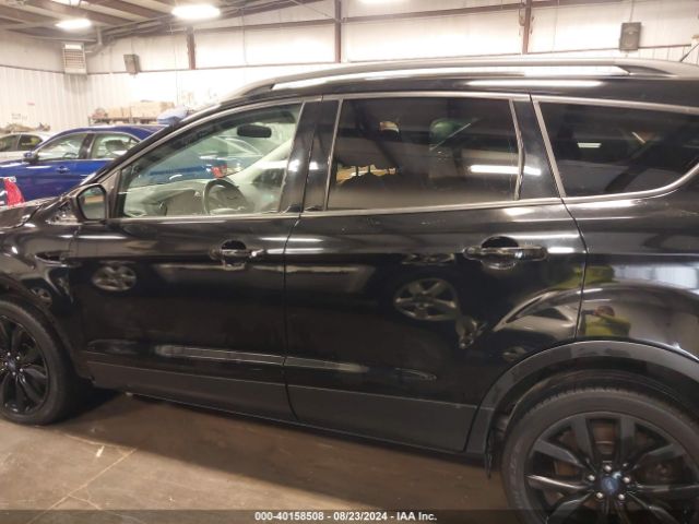 1FMCU9GD8HUE53765 Ford ESCAPE SE
