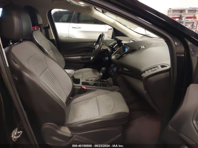 1FMCU9GD8HUE53765 Ford ESCAPE SE