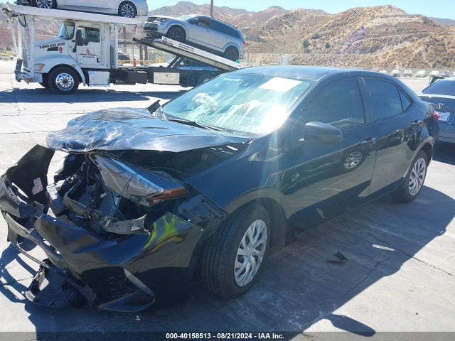 Toyota COROLLA LE 2017 2T1BURHE6HC800577 Image 2