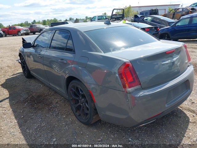 Chrysler 300 2019 2C3CCABG4KH516000 Image 3