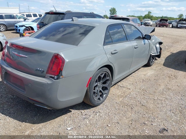 Chrysler 300 2019 2C3CCABG4KH516000 Image 4