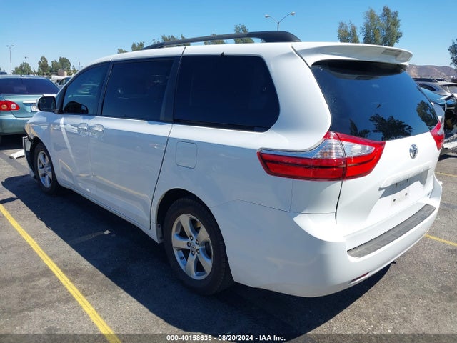 Toyota Sienna Le 8 Passenger 2015 5TDKK3DC8FS596523 Image 3
