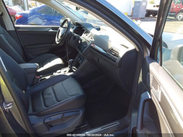 3VV4B7AX2JM134380 Volkswagen Tiguan 2.0t Sel Premium