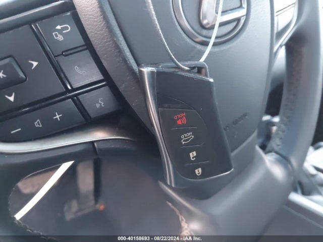 58ACA1C1XMU006301 Lexus ES 300H