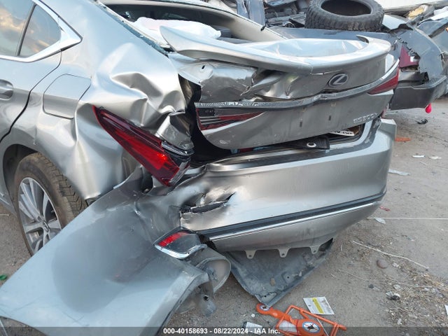 58ACA1C1XMU006301 Lexus ES 300H