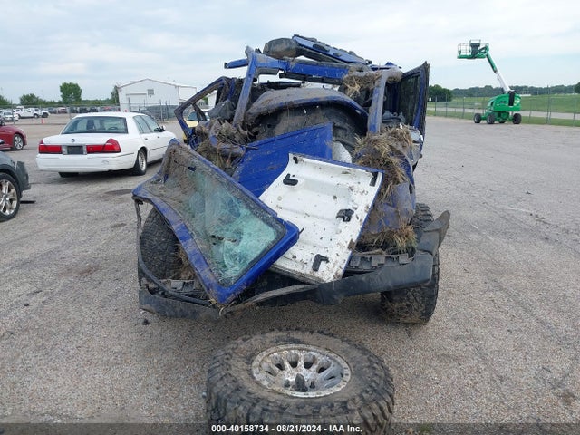 1C4HJXEN0KW607299 Jeep Wrangler Unlimited Sahara