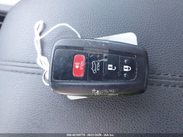 JTMC1RFV7KD004401 Toyota Rav4 Xle Premium