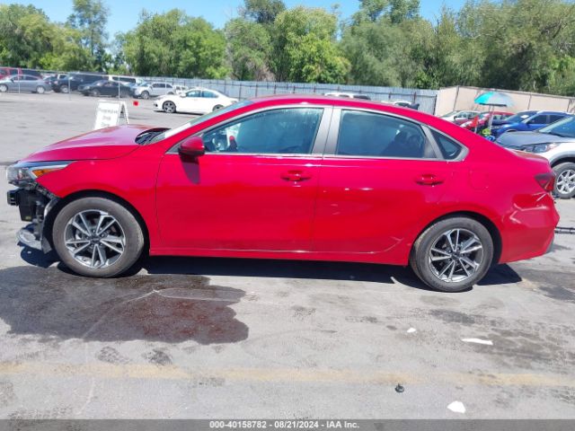 3KPF24AD5PE584118 KIA Forte Lxs