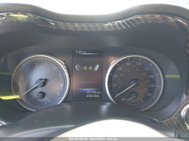 JN1EV7AR2HM831925 Infiniti Q50 3.0t Premium