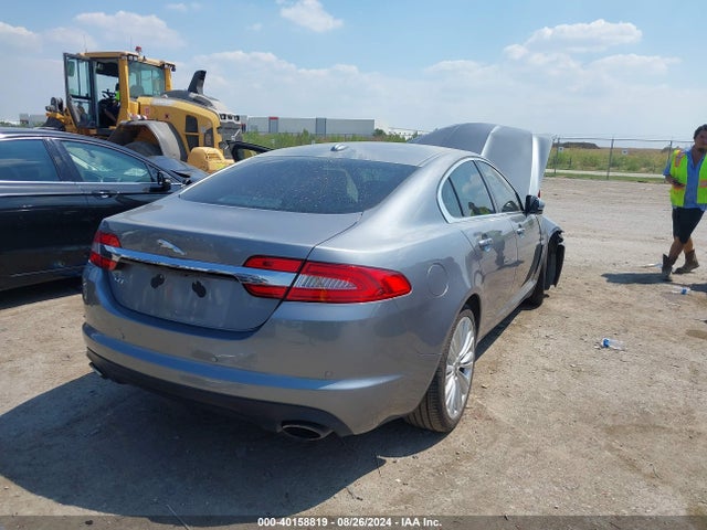 2012 JAGUAR XF SAJWA0HBXCLS23504 Photo 3