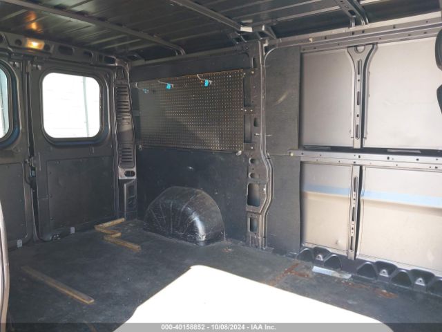 3C6TRVAG1JE145267 RAM Promaster 1500 Low Roof 136 Wb