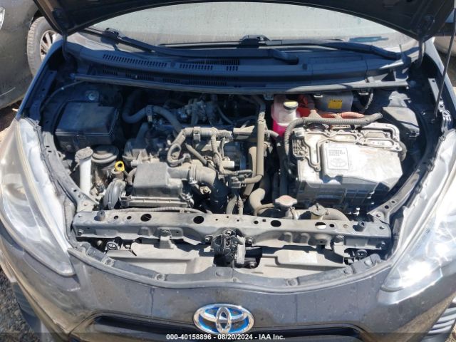 JTDKDTB33G1122796 Toyota Prius C Two