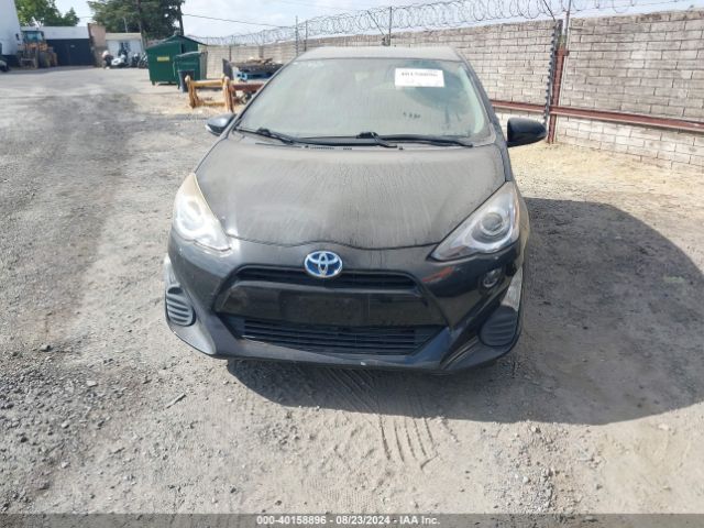 JTDKDTB33G1122796 Toyota Prius C Two