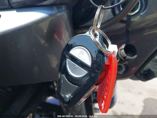 2019 HARLEY-DAVIDSON FLHTKSE 1HD1TEH18KB956743 Photo 10