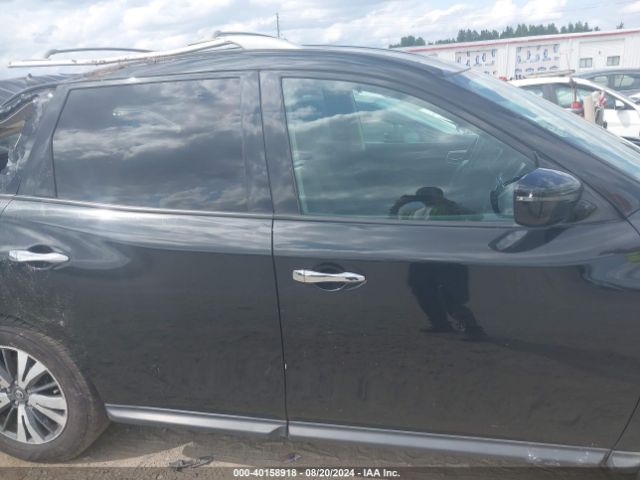 5N1DR2MM6HC601242 Nissan Pathfinder S