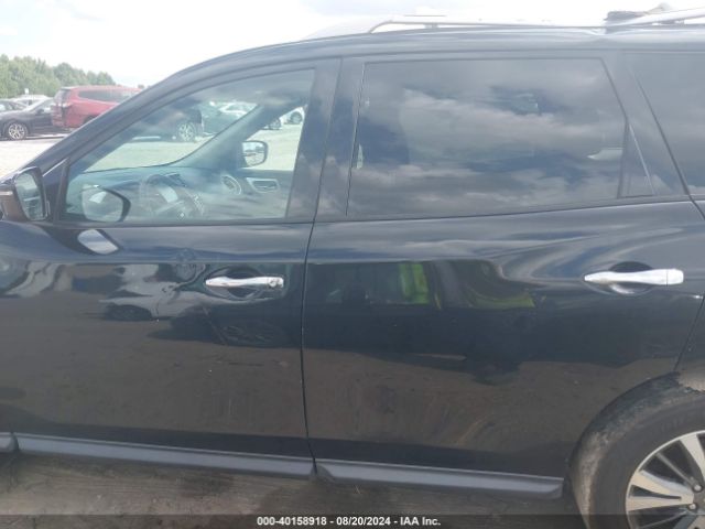 5N1DR2MM6HC601242 Nissan Pathfinder S