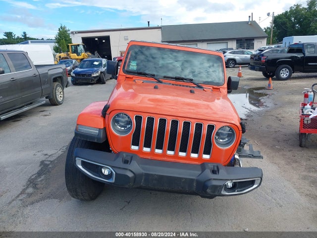 1C4HJXEG3JW219757 Jeep Wrangler Unlimited Sahara 4x4
