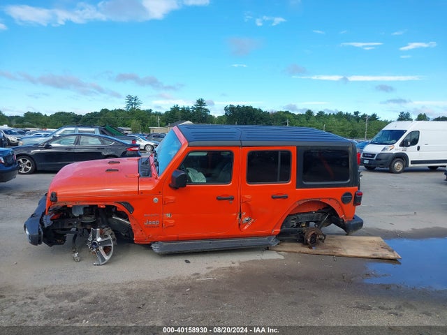 1C4HJXEG3JW219757 Jeep Wrangler Unlimited Sahara 4x4