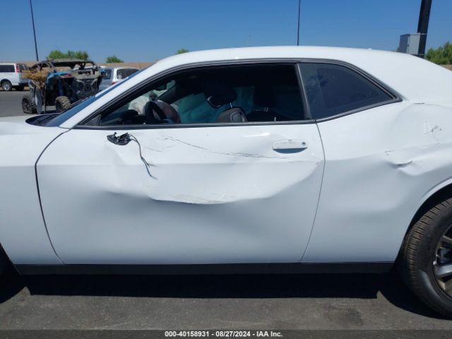 2C3CDZGG4PH649061 Dodge Challenger Sxt Awd