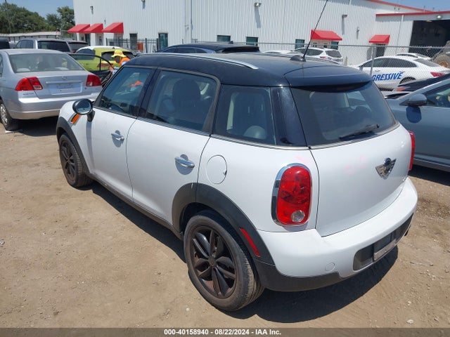 2012 MINI COOPER COUNTRYMAN WMWZB3C53CWM29500 Photo 2