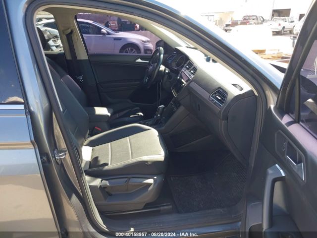 3VV2B7AX3KM181796 Volkswagen Tiguan 2.0t Se/2.0t Sel/2.0t Sel R-line/2.0t Sel R-line Black