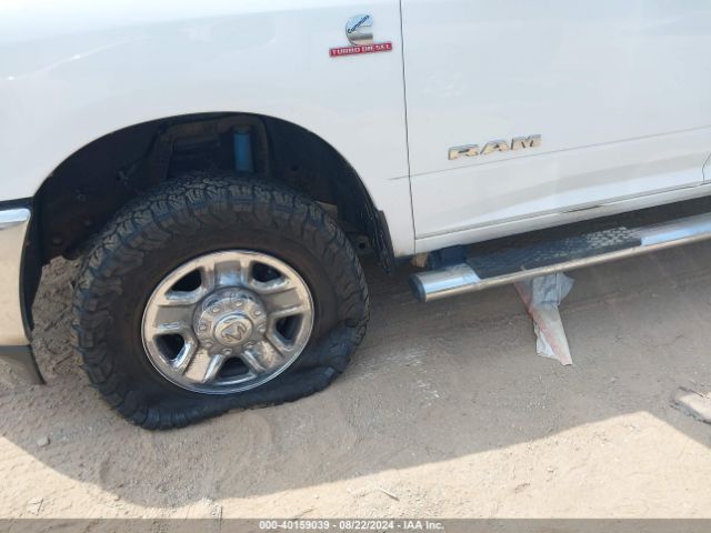 3C6UR5HL5NG388016 RAM 2500 Tradesman  4x4 8' Box
