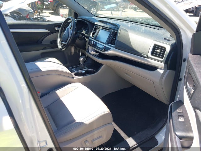 Toyota Highlander Xle 2017 5TDKZRFH7HS521578 Image 5