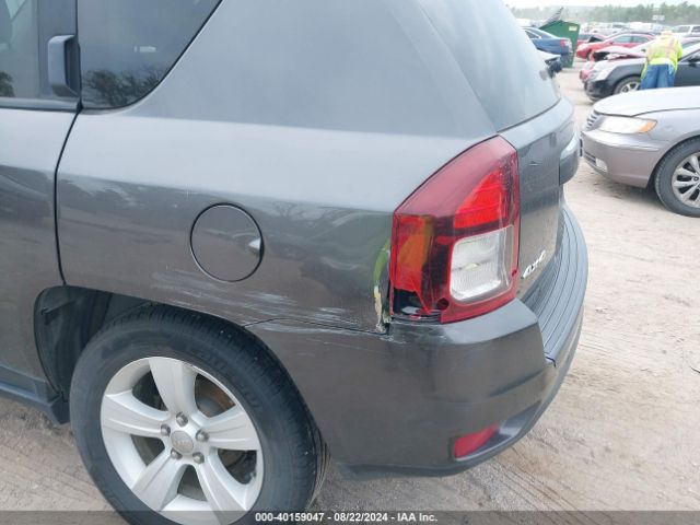 1C4NJDBB3GD662781 Jeep Compass Sport