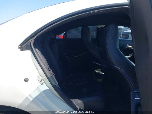 Mercedes-Benz CLA 250 2018 WDDSJ4EB1JN525568 Image 8