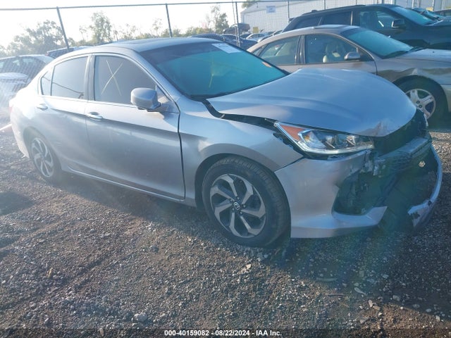 2016 1HGCR2F84GA182240 main image