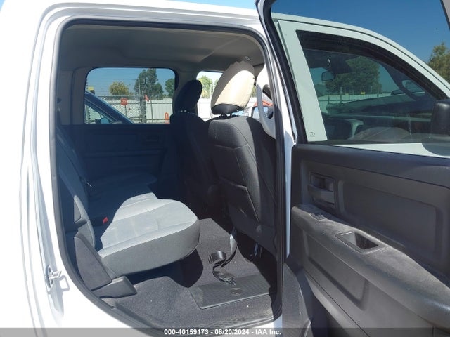 3C6RR6KG5MG705315 RAM 1500 Classic Tradesman  4x2 5'7 Box