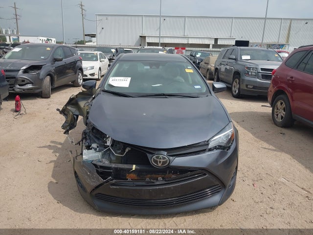 Toyota COROLLA LE 2018 5YFBURHE9JP770111 Image 12