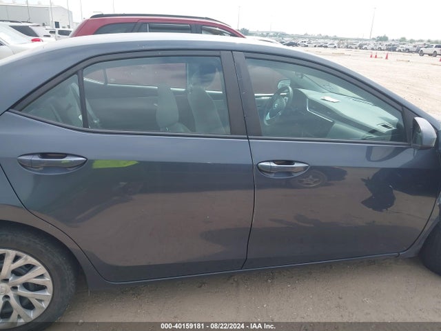 Toyota COROLLA LE 2018 5YFBURHE9JP770111 Image 13