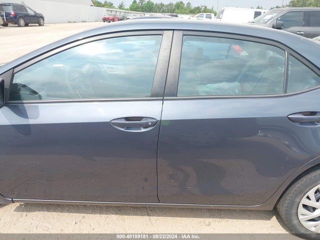 Toyota COROLLA LE 2018 5YFBURHE9JP770111 Image 14