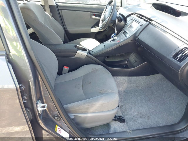 Toyota Prius Two 2015 JTDKN3DU4F1984118 Image 5