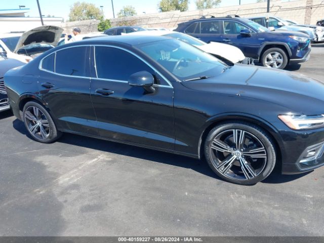 7JR102TL4MG103877 Volvo S60 T5 Inscription