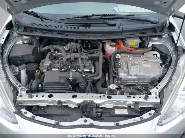 JTDKDTB31H1591144 Toyota Prius C Two