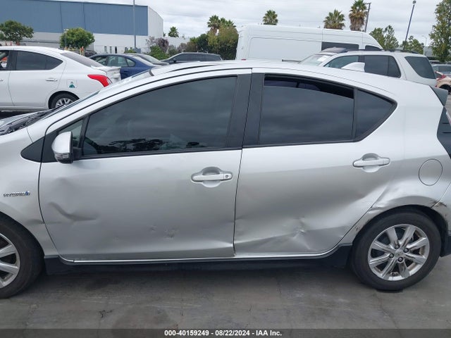 JTDKDTB31H1591144 Toyota Prius C Two