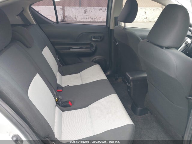 JTDKDTB31H1591144 Toyota Prius C Two