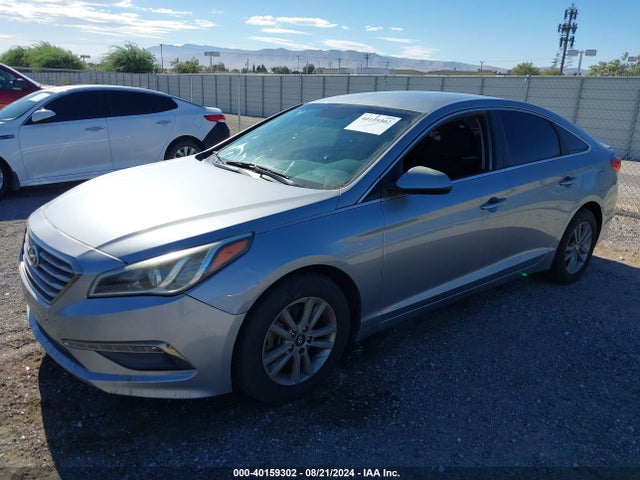 Hyundai SONATA SE 2015 5NPE24AF1FH120721 Image 2
