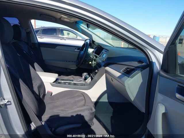 Hyundai SONATA SE 2015 5NPE24AF1FH120721 Image 5