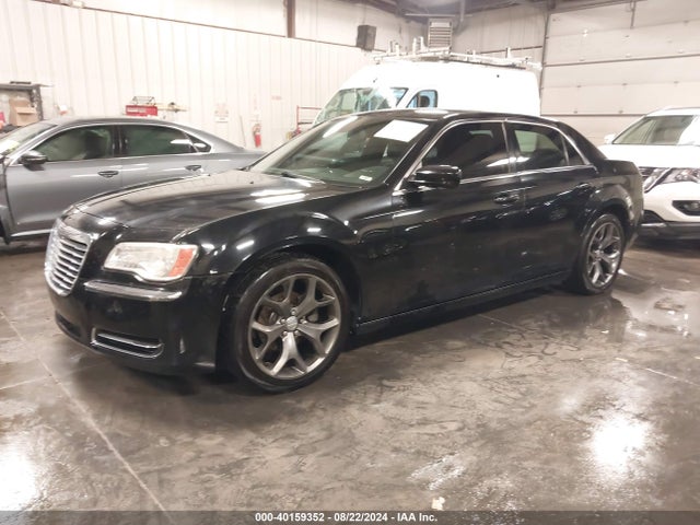 Chrysler 300 2014 2C3CCAAG6EH136226 Image 2