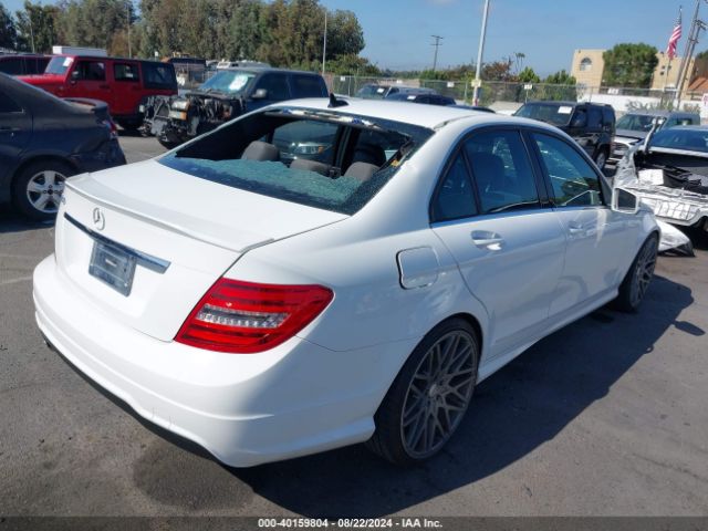 2013 MERCEDES-BENZ C 250 WDDGF4HB6DR277561 Photo 5