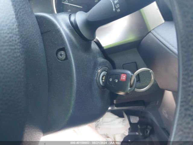 JTMZFREV8JJ724352 Toyota RAV4 LE