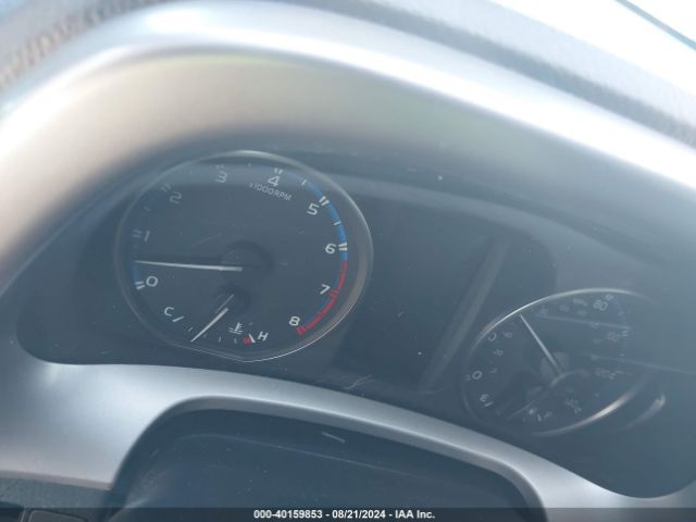 JTMZFREV8JJ724352 Toyota RAV4 LE